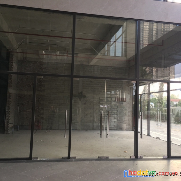 Hot hot chính chủ cần bán  căn shophouse chân đế 31 tại sky oasis- kđt xanh ecopark.