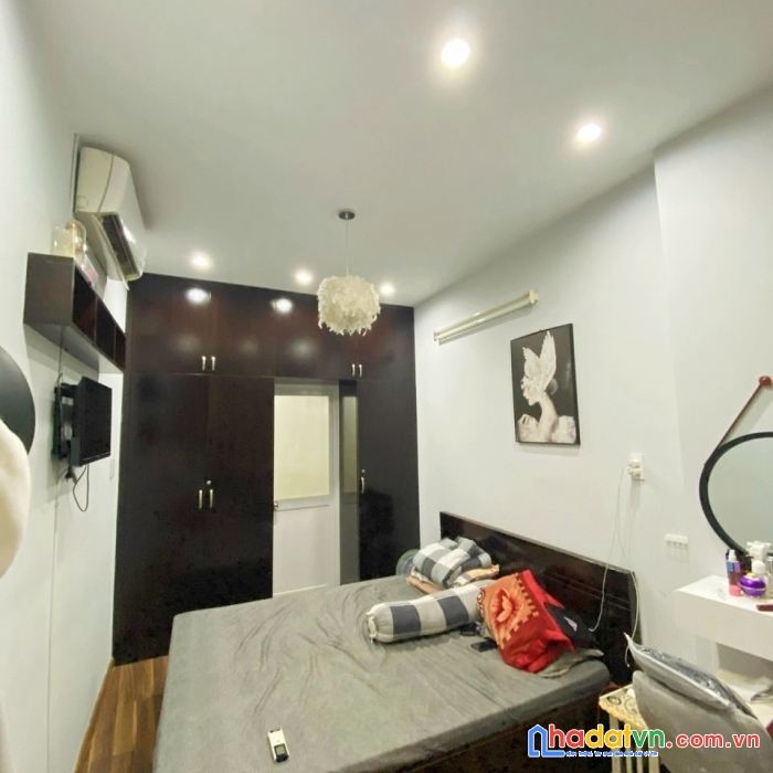 Trước nhà rộng 4m – khu dân cư- dt 3.5 x 12m  - quận 4 – 5.2 tỷ