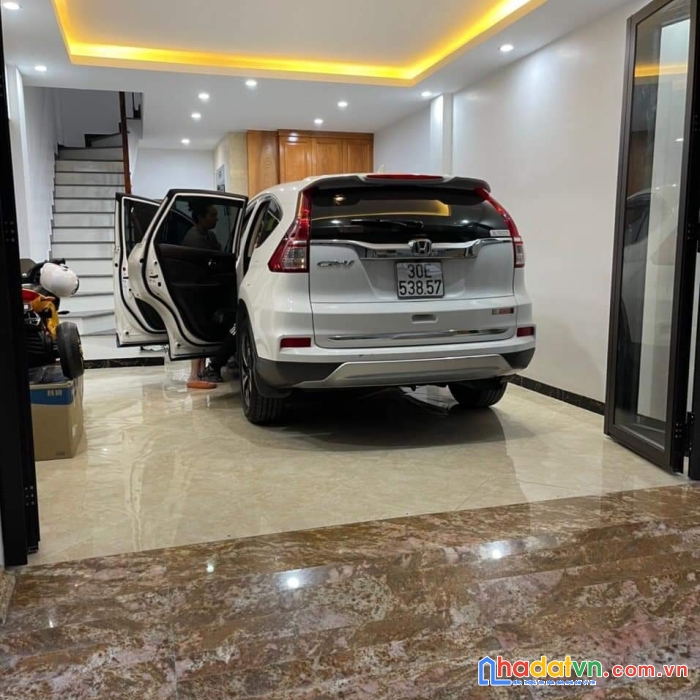 Bán nhà khương đình, 44m2 x 6 tầng, phân lô, lô góc, thang máy, ô tô, hơn 7 tỷ.