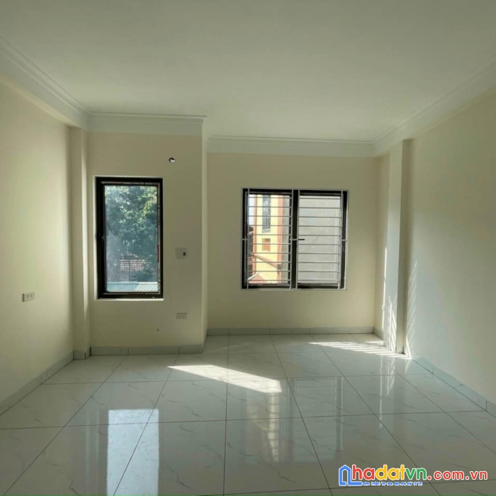 Bán nhà mới tả thanh oai 4 tầng x 32m2 x 4 ngủ ,nhỉnh 2 tỷ,mặt ngõ,oto vào,kd được,cực đẹp