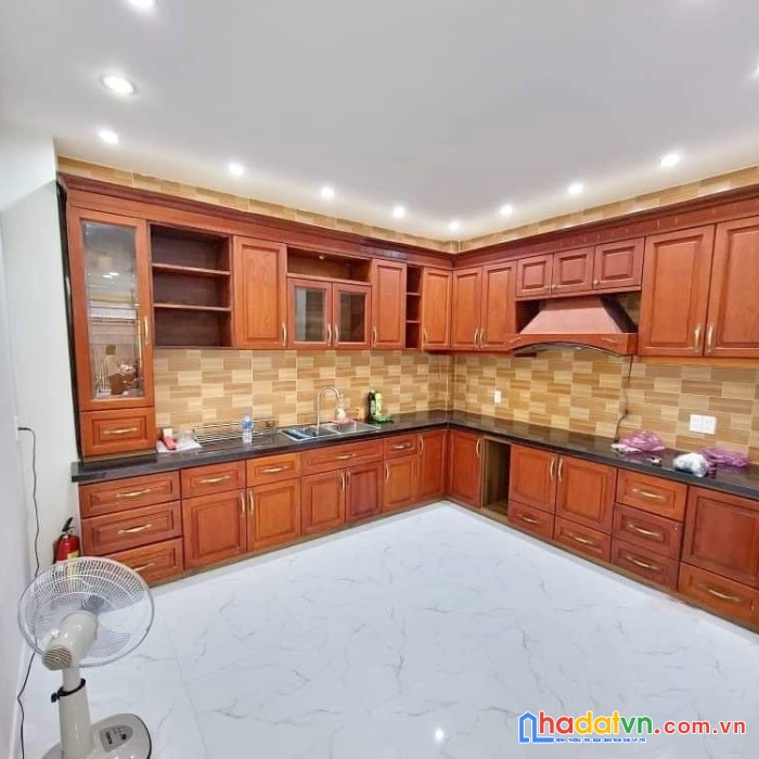 Nhà hxt 124 phan huy ích, 60 m2 x 3 tầng, ngang 4 x 15m, nhỉnh 6 tỷ