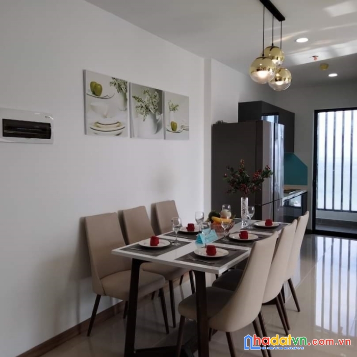 Tòa nhà 6 tầng - tây hồ 670m x 7 tầng, mt 33, giá 151 tỷ.