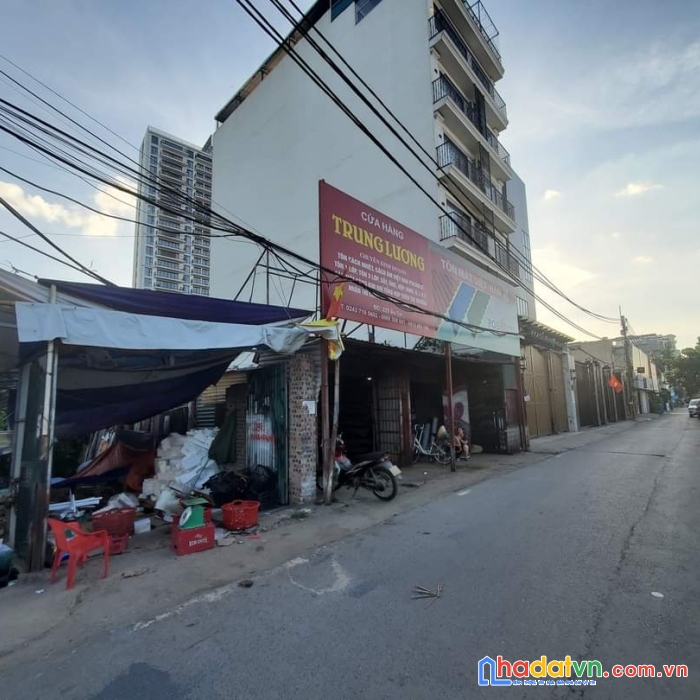 Bán đất mặt phố âu cơ  trong đê đoạn đẹp nhất  325m, mt 12m, giá 60 tỷ.