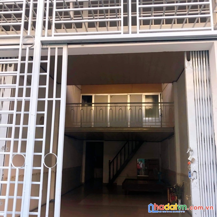 Hxh trần tấn - âu cơ tân phú 4x14, 2 tầng, sổ vuông, hẻm đẹp, giá tốt