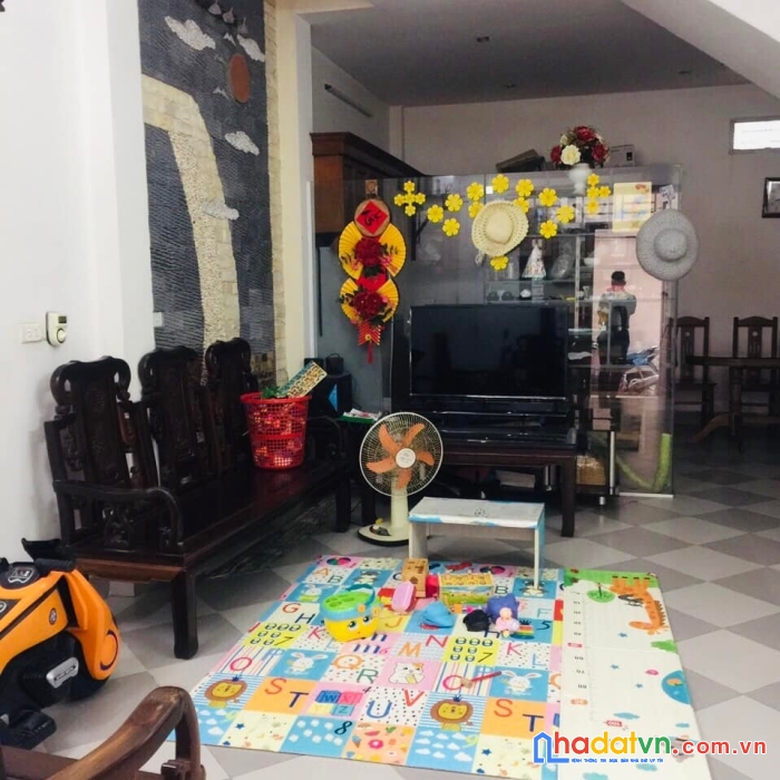 Bán nhà đức diễn 4.1 tỷ, 50m2, 4t , mt4.6m ,dân xây, ô tô tránh, dừng đỗ ngày đêm, vị trí đẹp