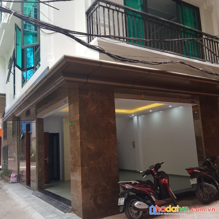 Bán nhanh trong tháng phố hoàng quốc việt-q.cầu giấy.thang máy.lô góc.20m ra mặt phố.ô tô tránh