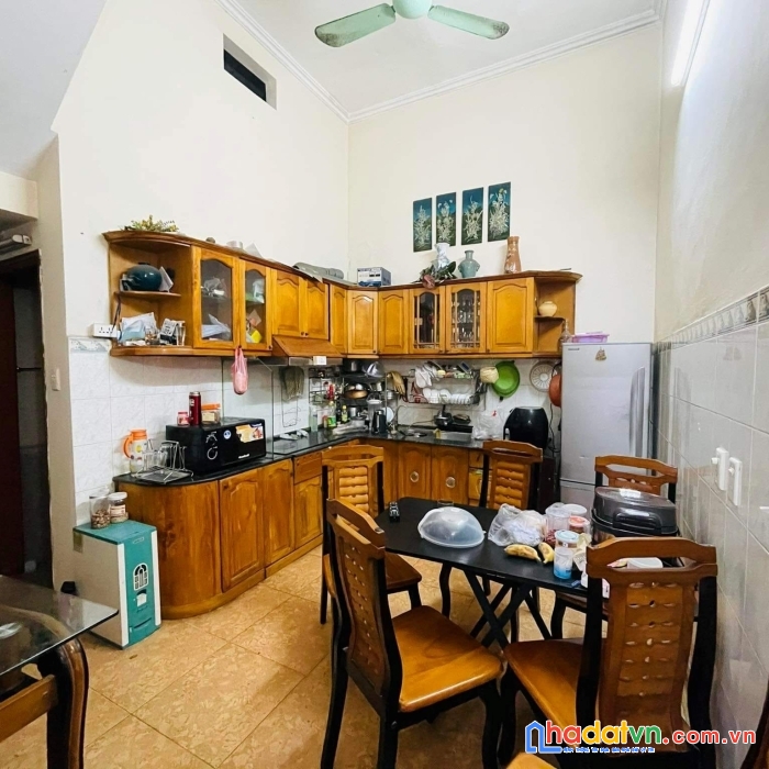 Bán nhà đường lâm hạ, long biên, hà nội, 60m2 x 4 tầng, giá 6.7 tỷ, gara ô tô, dân xây(0389160730)