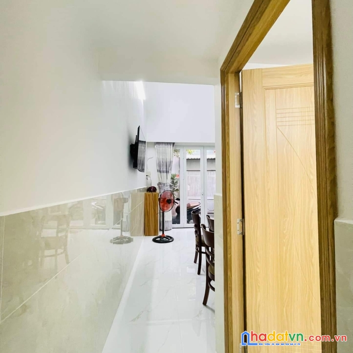 Bán nhà mặt tiền 4m x 14m đường số 13-giáp aeon tân phú-giá chỉ 6 tỷ 5