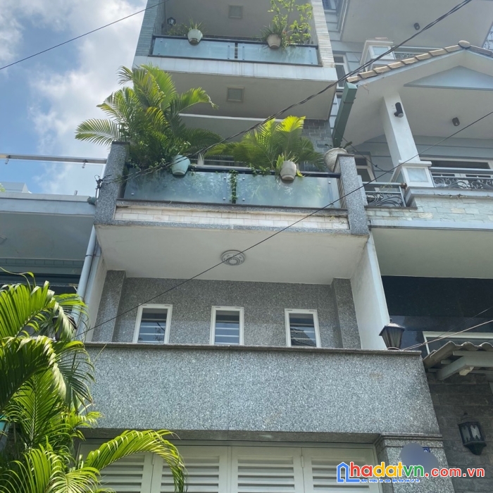 Đi bộ ra aeon tân phú, ngang 4 x 19m, 4 tầng, nhỉnh tỷ 8