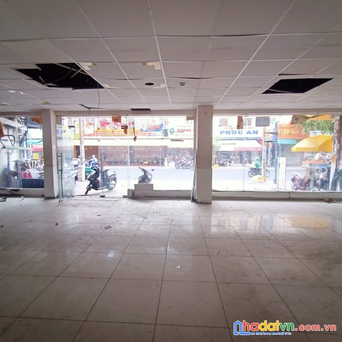 Nhà phạm viết chánh 5 tầng 12*12 chỉ có 105 triệu