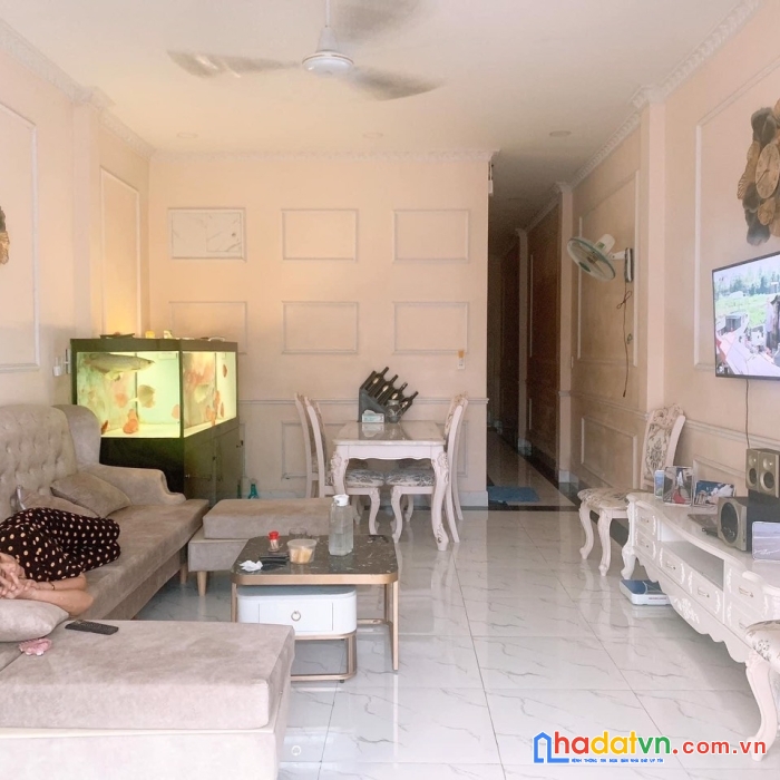 Nhà 1 trệt 5*14, đang thuê 6tr/tháng, đối diện cao đẳng kỹ nghệ ii. 
 chỉ 4,5 tỷ