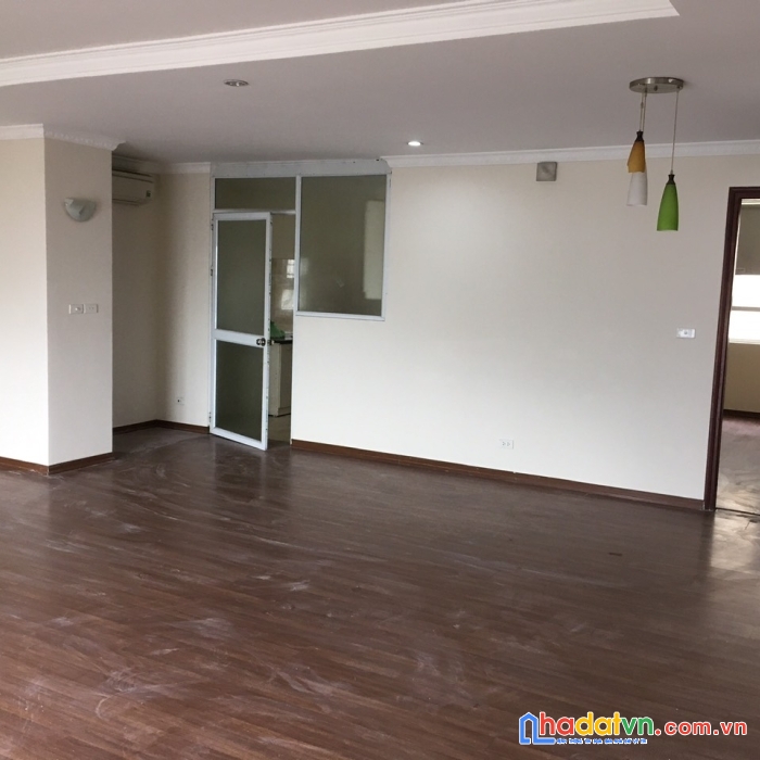 Chính chủ bán gấp căn hộ 4pn 4wc- có slot oto- vinaconex 1 khuất duy tiến - thanh xuân- 0961605358