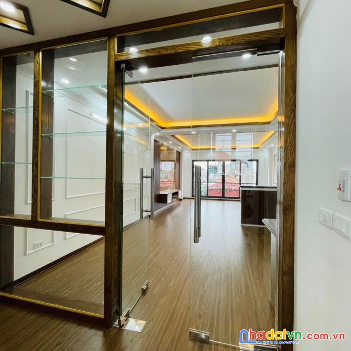 Siêu hiếm thái hà 115m x 5 tầng x mt5m giá 21,98 tỷ vỉa hè, thang máy,kinh doanh đỉnh,  nhà 2 mặt