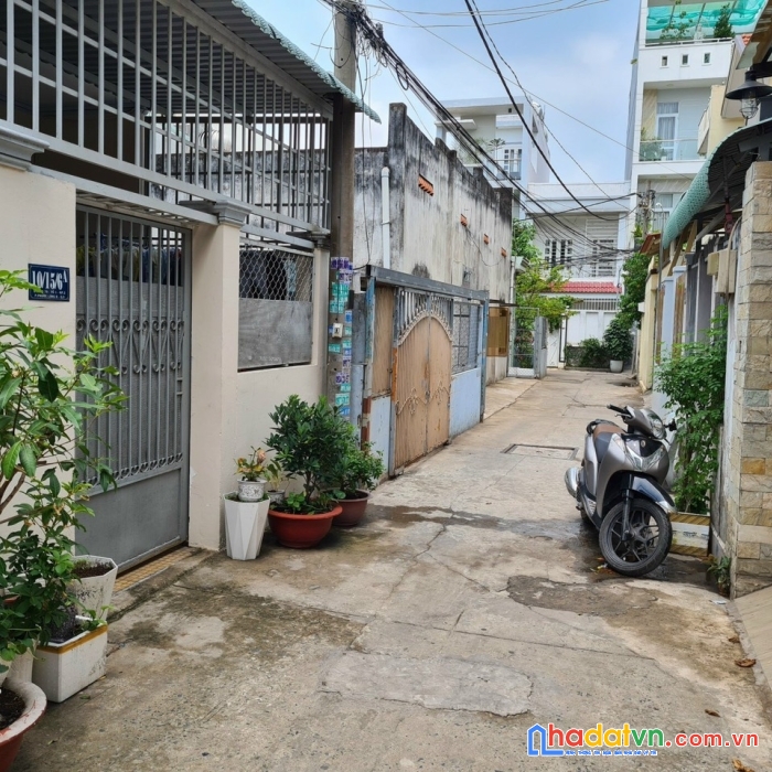 Bán gấp dãy nhà trọ 6 phòng, 12tr mỗi tháng, gần đường tây hòa.quận 9