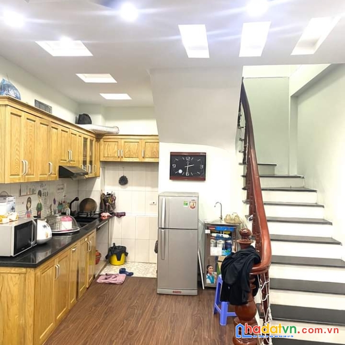 Bán nhà phố phùng khoang, 34m2, 5 tầng, nhà đẹp, ngõ rộng, giá 3.65 tỷ