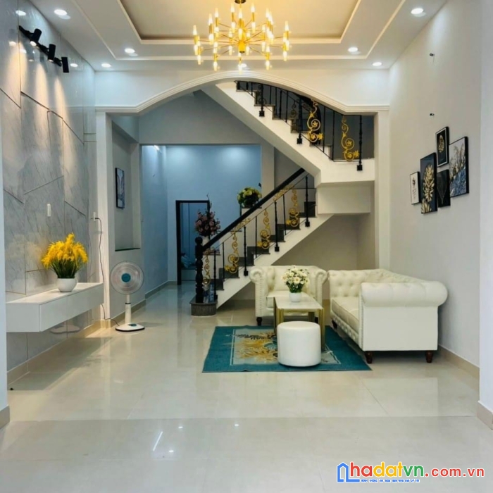 Nhà 5 tầng mặt tiền kinh doanh phường tân thành, quận tân phú cần bán.