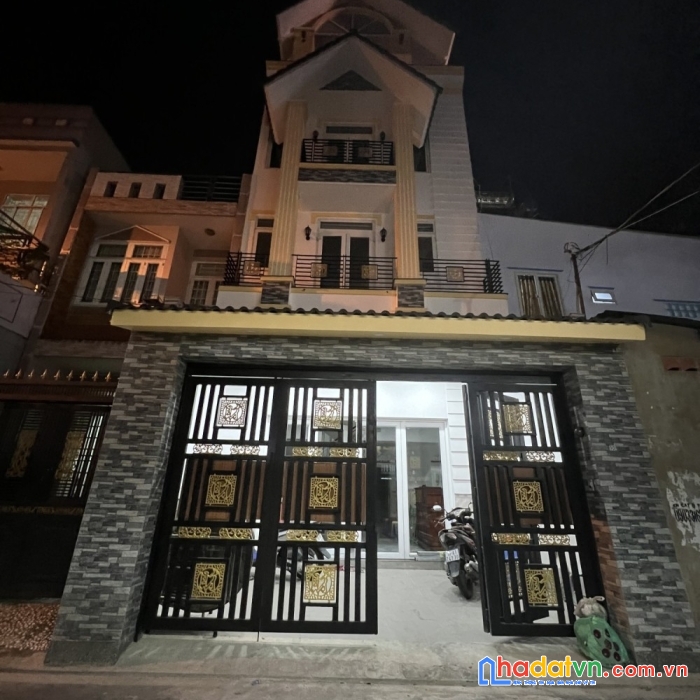 Bán nhà mặt tiền đường tống văn hên, quận tân bình, 131m2, 23 tỷ .