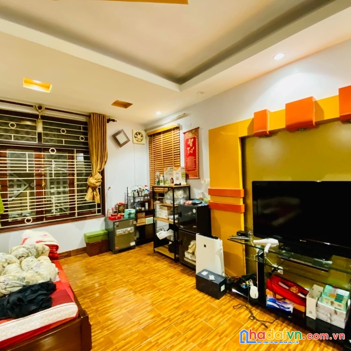 Hoàn kiếm nhà đẹp 70m2 – tặng full nội thất xịn 6 tầng – ô tô đỗ cổng gần phố yết kiêu 11 tỷ