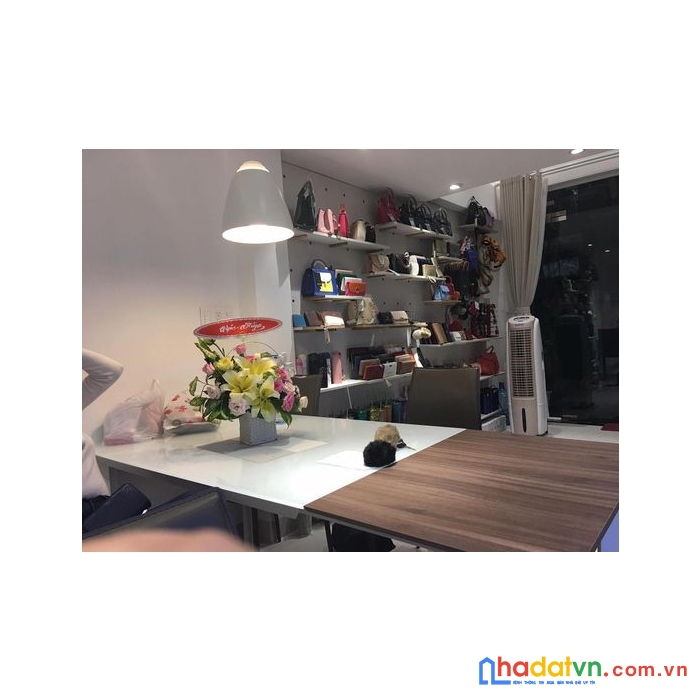 Bán nhà đẹp 5 tầng, đườgn 3 tháng 2, quận 11, kinh doanh đỉnh