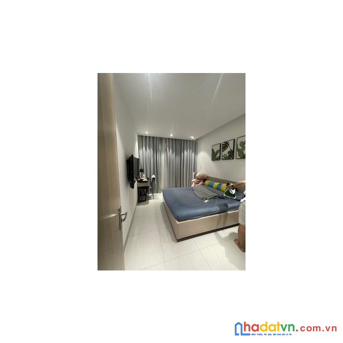 Kinh doanh tuyệt đỉnh - 5  tầng,  đường  3 tháng 2, quận 11 xe hơi vô nhà