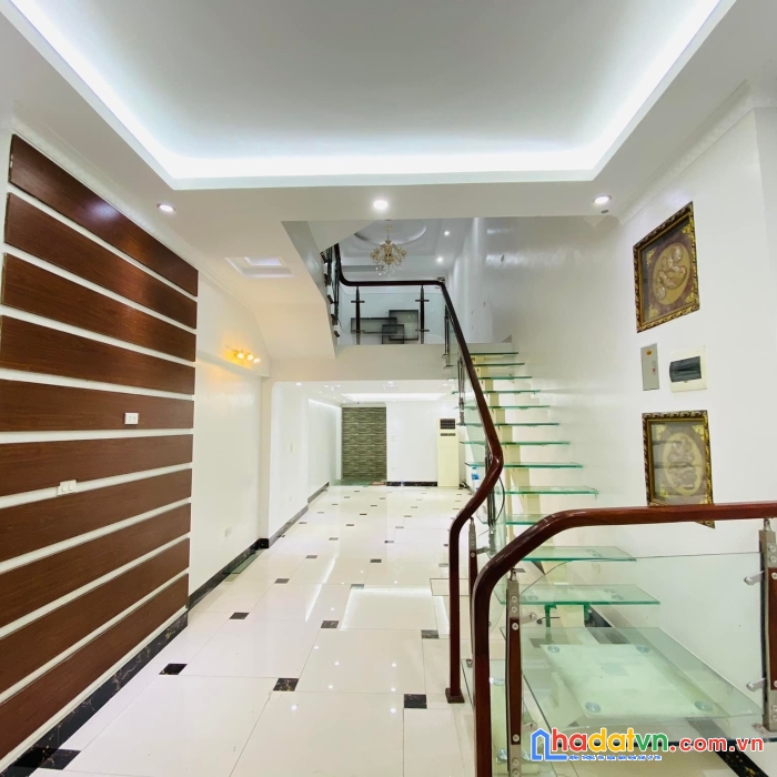 Nhà mặt phố nhân hòa thanh xuân vị trí đẹp kinh doanh siêu đỉnh 63m2 6 tầng  giá chỉ  16.8 tỷ