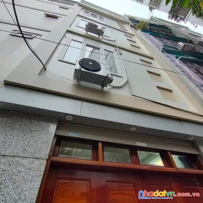 Hồ tùng mậu cầu giấy. diện tích 30m2, xây 5 tầng, mặt tiền 4.3 m. giá 4.05 tỷ.