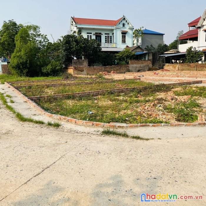Bán nhanh 80.8m sơn đoài, tân minh đường ô tô  giá đầu tư lh: 0979040629