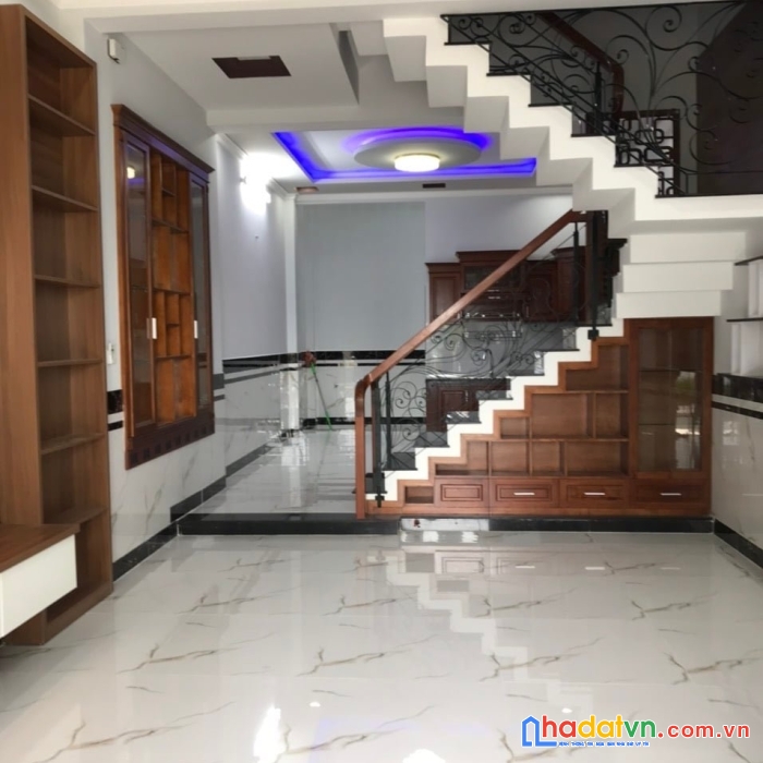Nhà khu phân lô vip lê thị riêng, quận 12, sát trường học, 4.5x15m, 4 tấm, nhỉnh 6 tỷ tl
