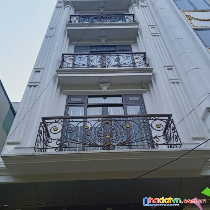 Cần bán căn chdv 5 tầng nơ trang long giá 8 tỷ, thu nhập 35 tr/tháng