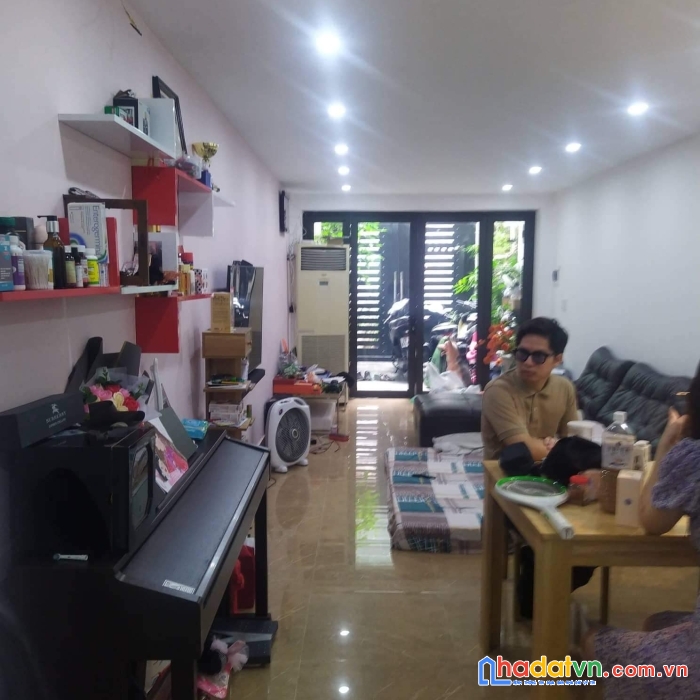 Nhà nguyễn công hoan– phân lô – ô tô qua – gần hồ