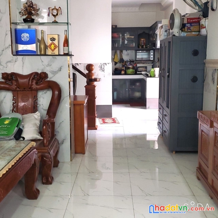 Trung tâm quận 7, 502 huỳnh tấn phát phường bình thuận. xe hơi đến nhà,gía 4,050  tỷ