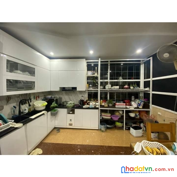 Bán nhà quận đống đa, mặt ngõ ô tô tránh, thang máy, kinh doanh đỉnh, 110m2, 22 tỷ.