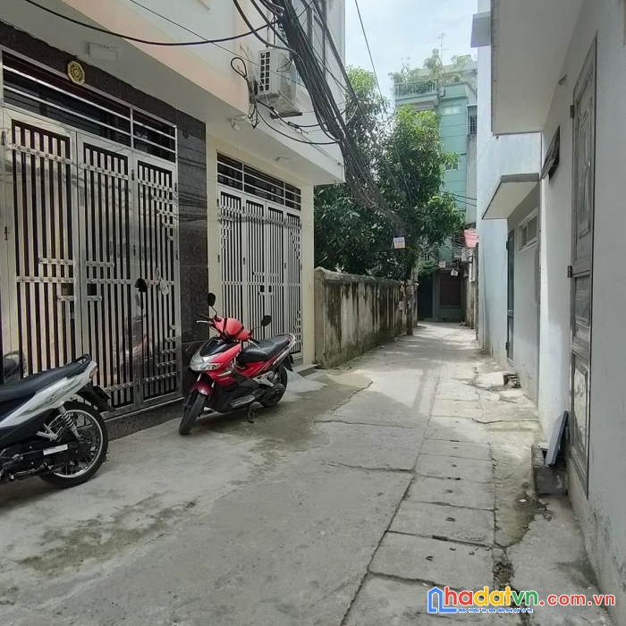 Bán gấp nhà hà trì: 37m22, 4 tầng, giá 3,7 tỷ. đường trước nhà to rộng, nhà mới, btct cực chắc