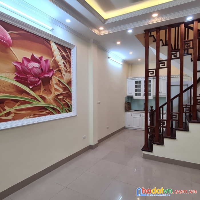 Bán nhà phố bát khối cực hiếm, dt 32m2, 5 tầng, mt 3.6 m, giá nhỉnh 3 tỷ.