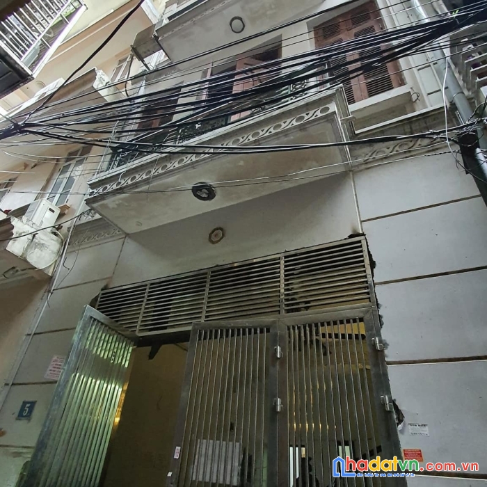 Bán nhà trung tâm cầu giấy 43m² - 4 tầng – giá 5.1 tỷ