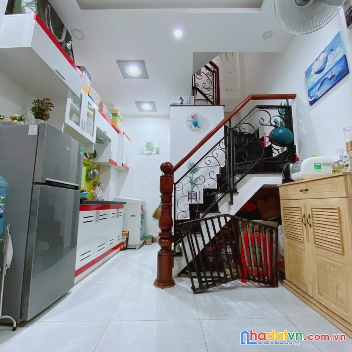 Nhà bán cực đẹp và xinh xắn giá siêu rẻ ngay trung tâm phú nhuận ,đường trần khắc chân ,p9 ,nhà 3