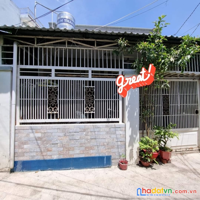 Rẻ, qúa rẻ,trung tâm thị trấn nhà bè,ngang 5,5m,dài 16m gía chỉ 4 tỷ