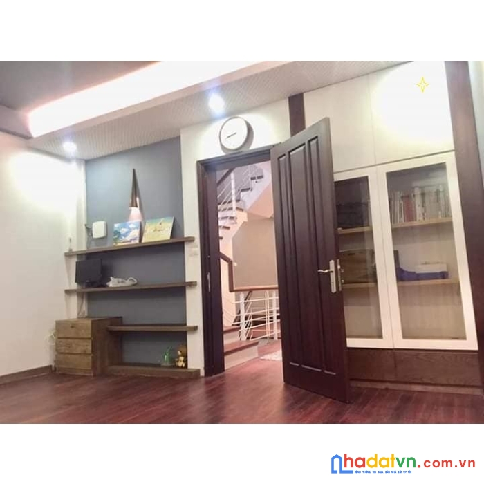 Bán nhà 123 trần cung - 45m2 - 10m ô tô- 5 tỷ