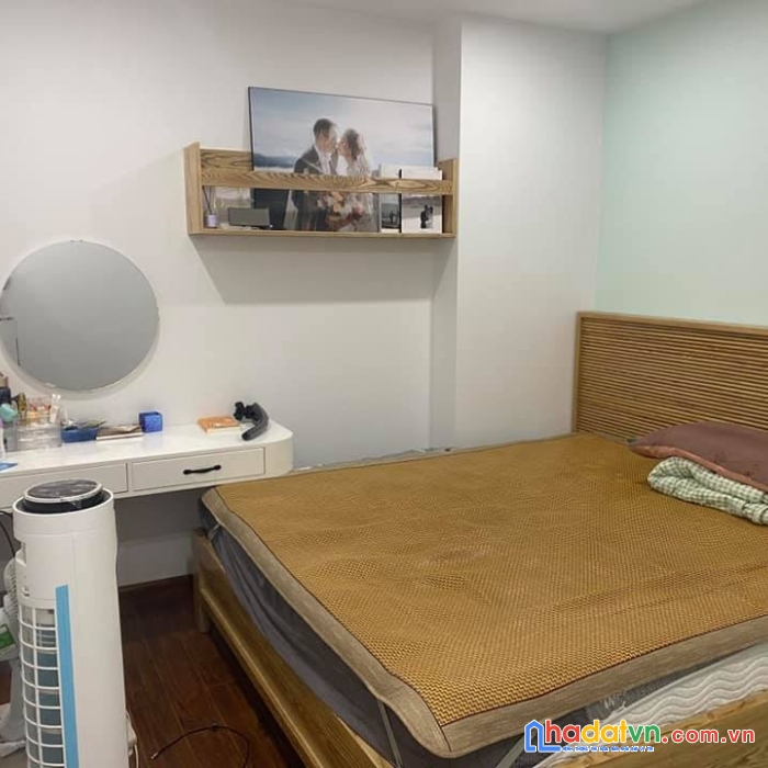 Chuyển sang nhà đất, chính chủ cần bán căn 3 pn 99m2 giá 3.5 tỷ tại sky central 176 định công