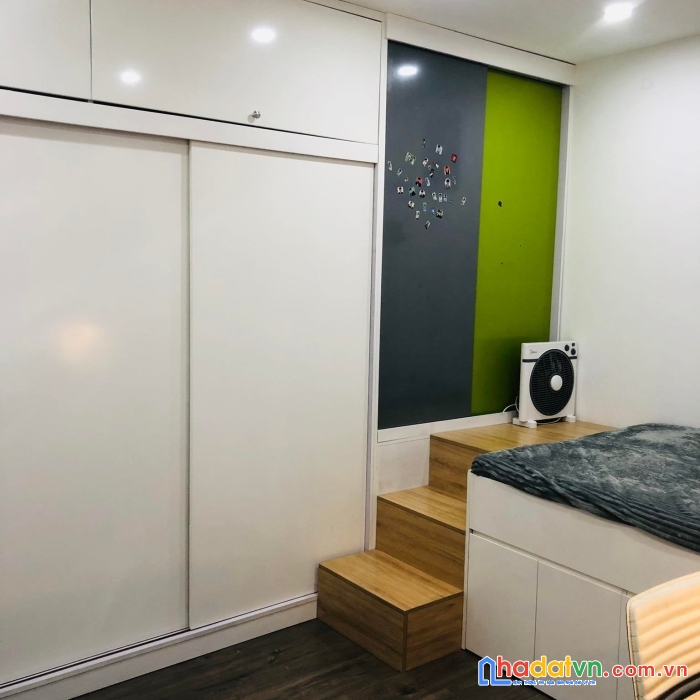 Chuyển lên 3pn nên tôi cần bán lại 2pn 74 m2, dự án green pearl 378 minh khai