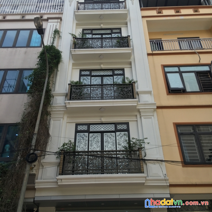 Nhà mới lê trọng tấn, bể bơi la khê 33m2 5 tầng 4,85 tỷ ô tô vào nhà, gần bãi gửi xe, đường thông