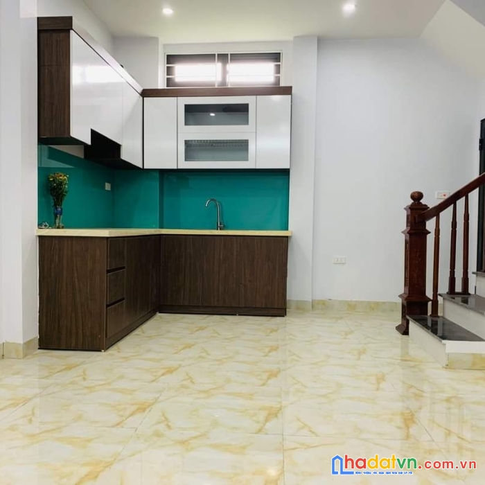 Bán nhà cầu diễn, ở sướng, 5 tầng, giá hơn 3 tỷ.