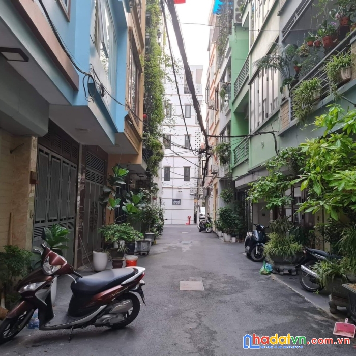 Nhà đẹp ngọc thụy 43mx5t ngõ ôtô tránh chỉ 5 tỷ