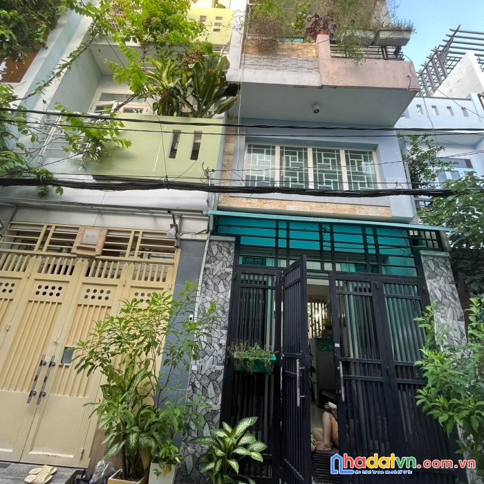 Hẻm xe tải đô đốc long, 1 trệt 1 lửng 2 lầu, 4 tỷ 55