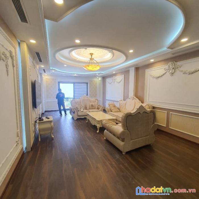 Nhà mới phân lô quận thanh xuân  7 tầng thang máy kinh doanh cho thuê đỉnh 70m2 giá 22 tỷ
