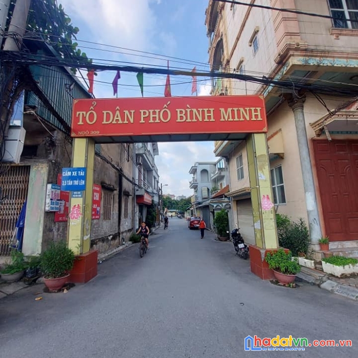 Bán 48m2 đất tặng nhà vị trí trung tâm huyện gia lâm, ô tô nhỏ đỗ cửa