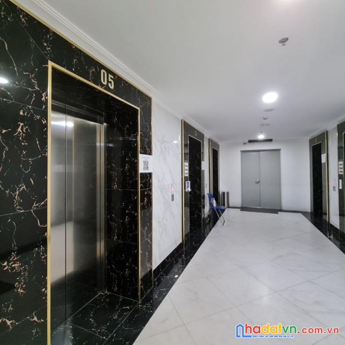 Căn hộ the emerald ct8 kđt mỹ đình-mễ trì: 105m2, 3pn, 2wc. giá: 4,28 tỷ.