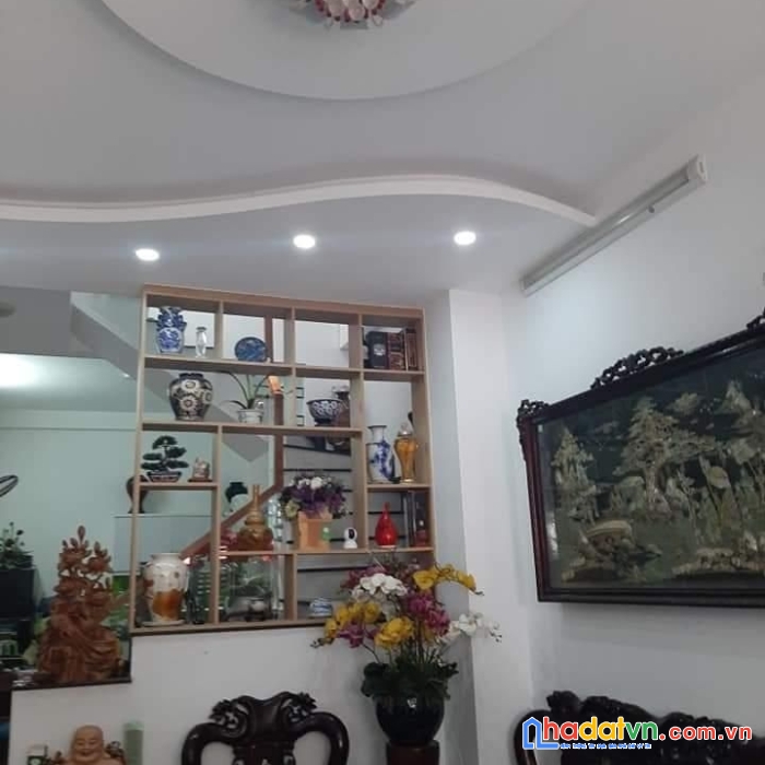 Bán gấp nhà 3 lầu bình trị đông 76m2 ngang 4m chỉ 6.2 tỷ.
