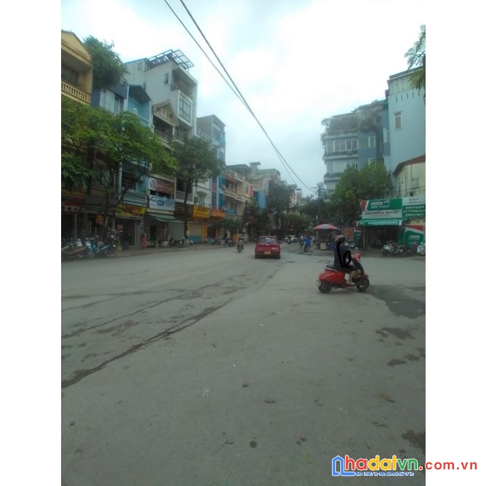 Bán nhà vương thừa vũ thanh xuân 45m  giá 5.4 tỷ, kinh doanh. ô tô tránh gần tô vĩnh diện.