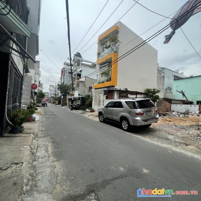 Bán nhà hxh tân phú ,4 tầng , 40m2 giá 5.5 tỷ.